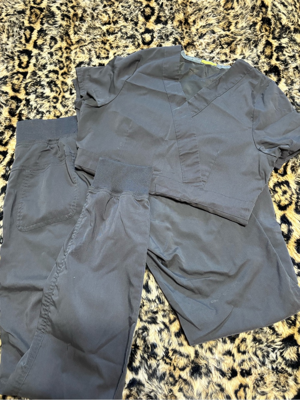 Epic Threads Black Womens Scrub Set - Top & Jogger Pants